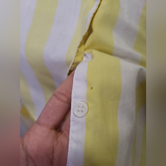 Vintage Lemon yellow vintage sleeveless button front top - Picture 9 of 9